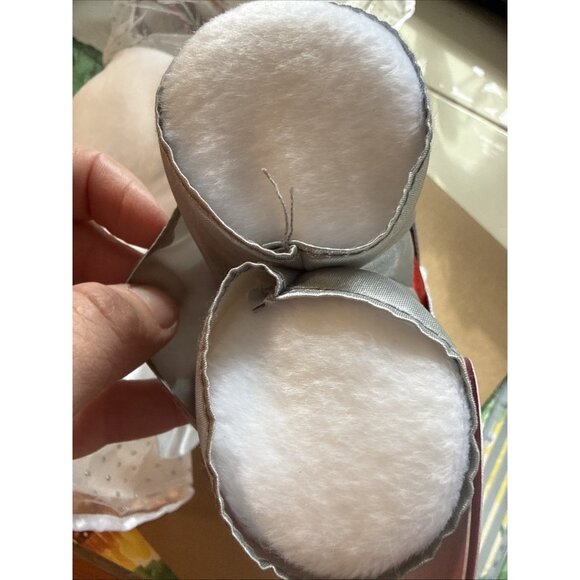 Hello Kitty Bride & Groom Plushies Romantic Wedding 1999 McDonald’s 2000 - Picture 6 of 13